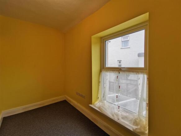 Bedroom 3/Study