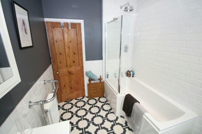 Bathroom Aspect 2