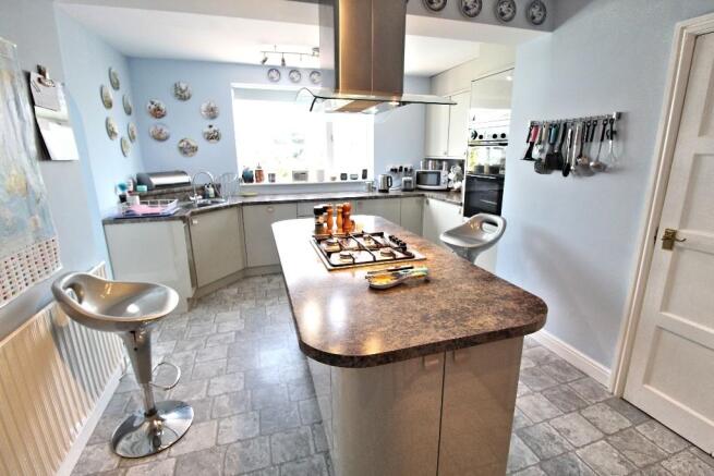 KITCHEN VIEW 2