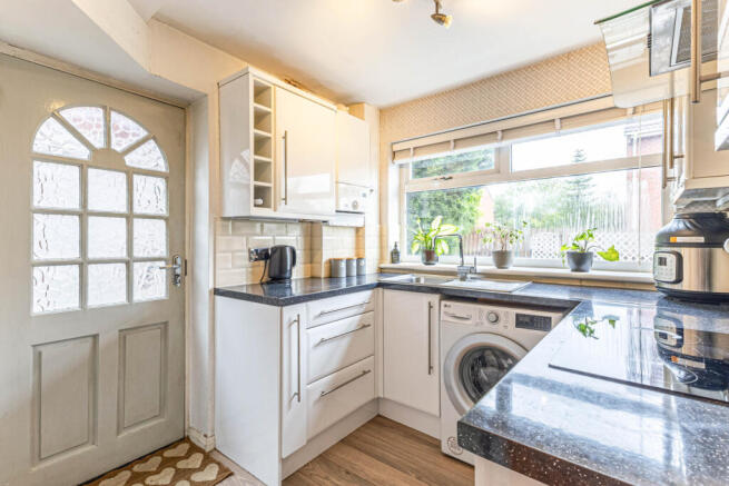 3 bed Semi-Detached for sale Image 5