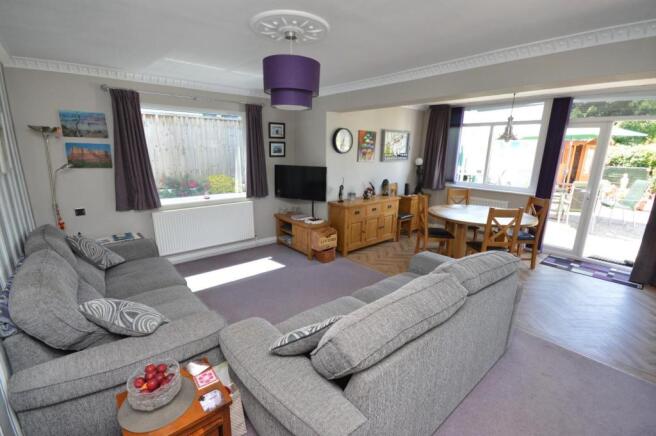 Sitting/Dining Room