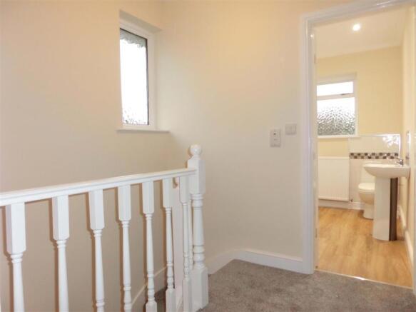 Heath Road 9 Landing.jpg
