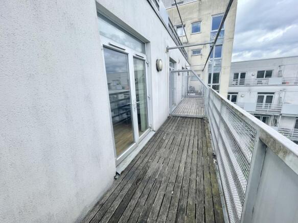 1 bed Apartment to rent Image 8