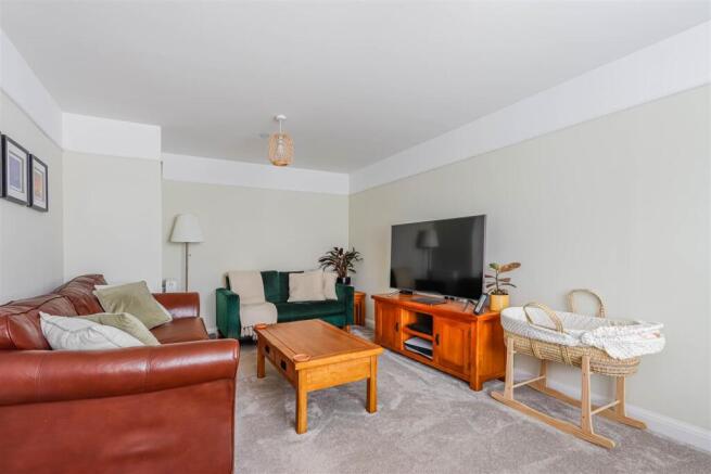 Ffordd Y Spitfire_-2.jpg