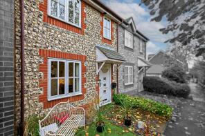 170, Gilbert Road, Chafford Hundred, Grays RM16 6NW