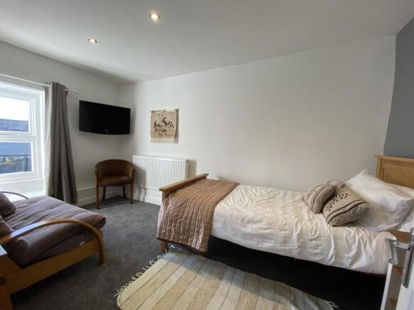 2 bed Detached to rent Image 12