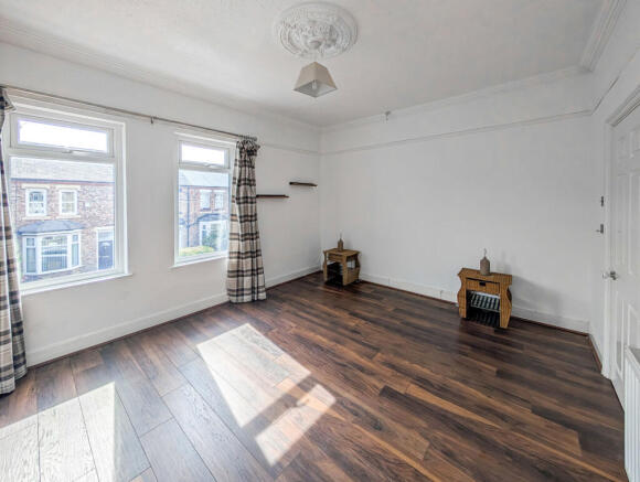 2 bed Terraced for sale Image 8