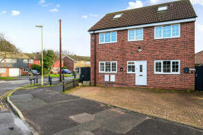 Flat 1b, 18, Myrtle Drive, Blackwater, Camberley GU17 0JL