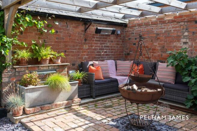 Terrace, Owl Barn, Lower Leesthorpe