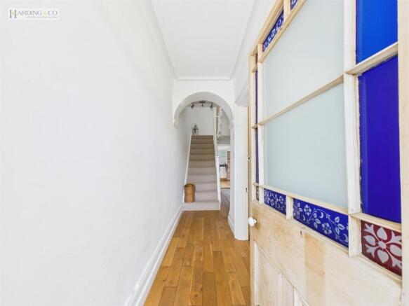 Entrance hall ii.jpg