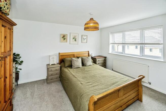 3 bed Semi-Detached for sale Image 12