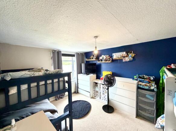 3 bed Terraced for sale Image 8