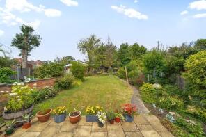 3, Hunters Grove, Harrow HA3 9AB