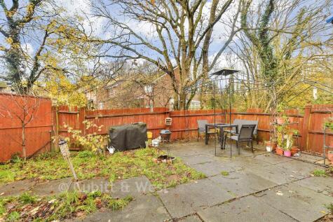 Birkdale Drive, Ifield, Crawley, West Sussex