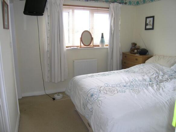 Bed 1 b