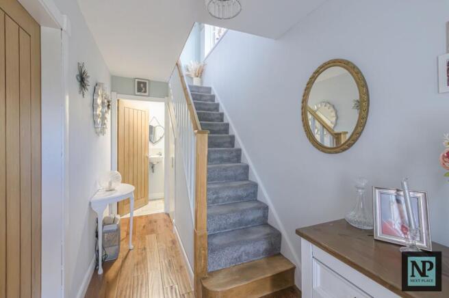 Entrance Hallway & WC