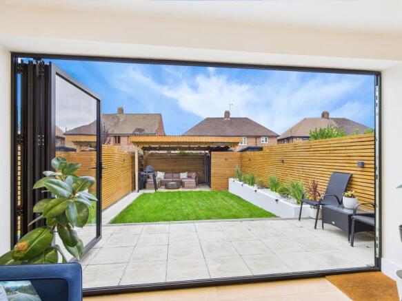 Rose Gardens, South Road, South Ockendon, Essex, RM15 photo 4