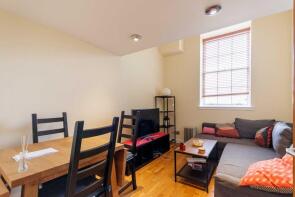 Flat 5, 5, Drummond Street, Southside, Edinburgh EH8 9TT