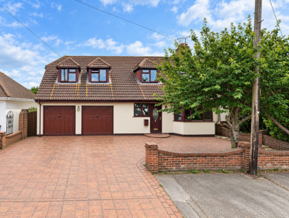 Limburg Road, Canvey Island, Essex, SS8 0QJ