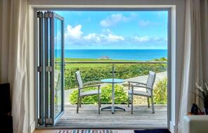 Flat 5, Bolowthas Court, Bonython Road, Newquay TR7 3AN