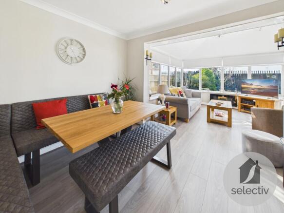 3 bed Semi-Detached Bungalow for sale Image 9