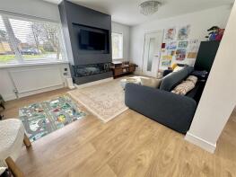 21, Causeway Glade, Sheffield S17 3EZ