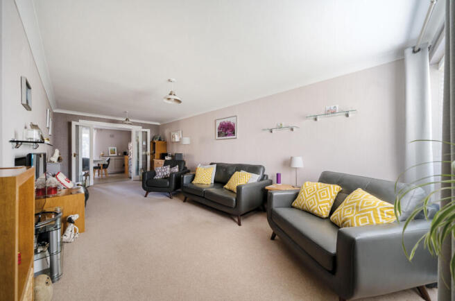 21-681343a65fc7f-...