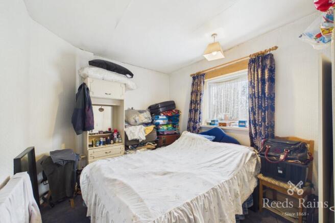 3 bed Semi-Detached for sale Image 6