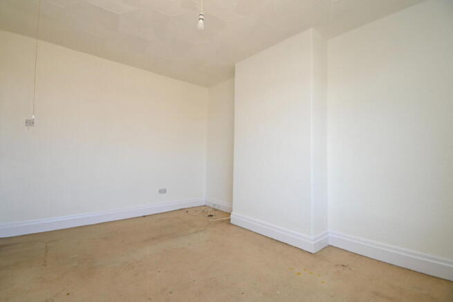 3 bed Semi-Detached for sale Image 9