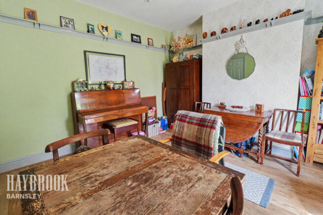 3 bed Semi-Detached for sale Image 7
