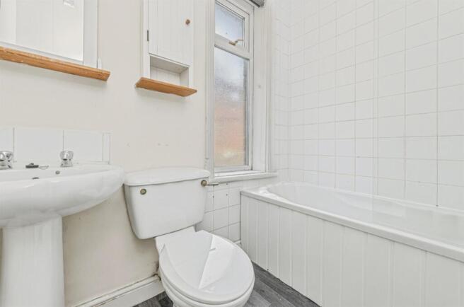 2 bed Terraced for sale Image 7