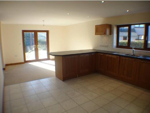 KITCHEN DINING AREA