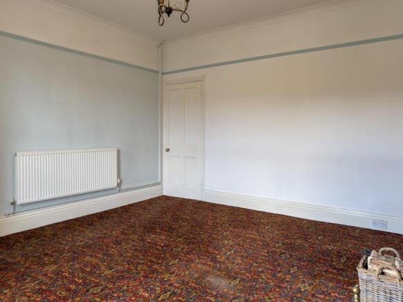 4 bed Terraced for sale Image 8