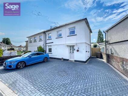 Ty Isaf Crescent, Risca, Newport