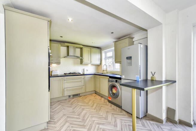 3 bed Semi-Detached for sale Image 5
