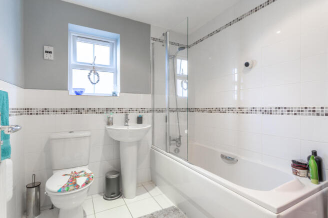 Bathroom_01