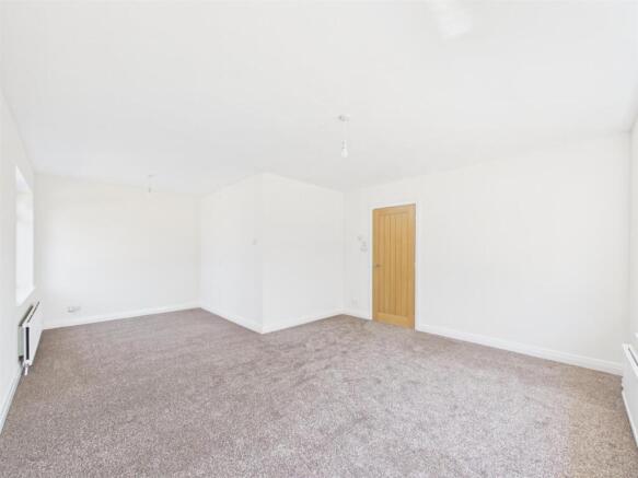2 bed Detached Bungalow for sale Image 4