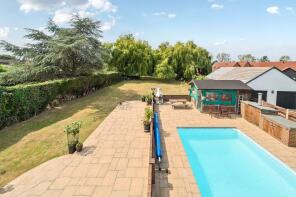 53 Squirrels Court, Town Road, Cliffe Woods, Rochester ME3 8JX