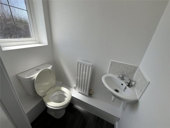 3 bed End of Terrace to rent Image 6