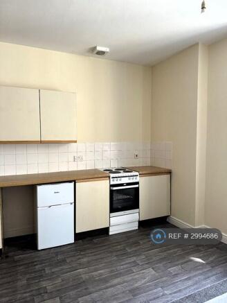 Studio to rent Image 7