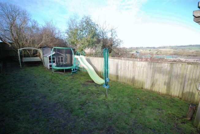 Rear Garden & Views