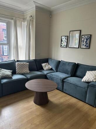 6 bed House to rent in leeds