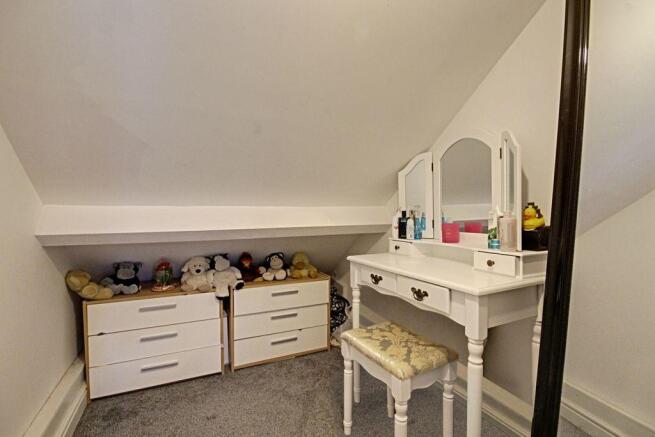 Dressing Room - Bedroom 1