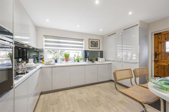 Kitchen/Breakfast Room