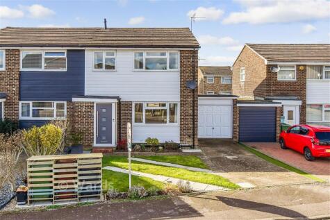 Alliance Way, Paddock Wood, Tonbridge, Kent