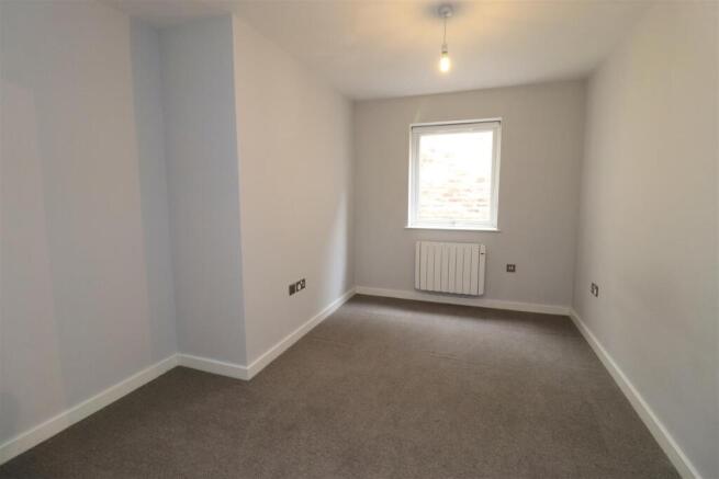 2 bed Apartment for sale Image 8