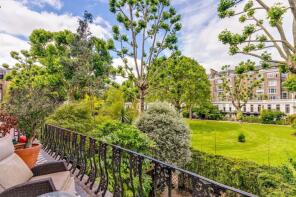 15a, Randolph Crescent, London W9 1DP