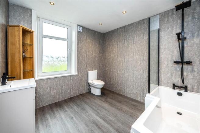 3 bed Terraced for sale Image 9