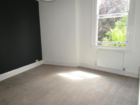 2 bed Flat to rent Image 9