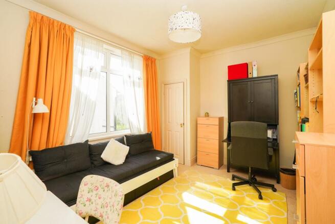 5 bed Semi-Detached for sale Image 12